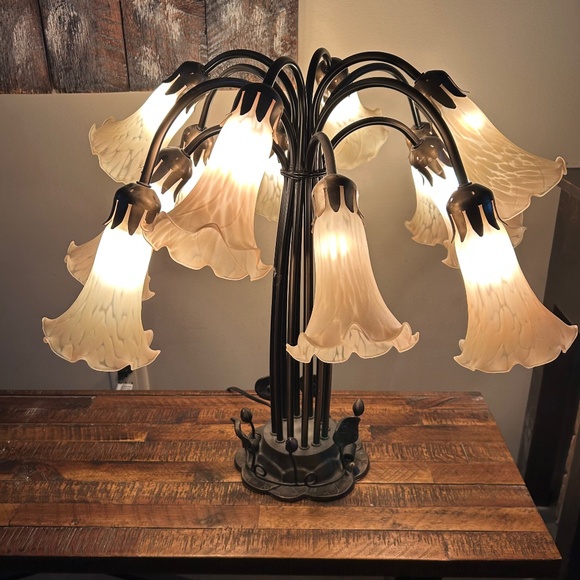Other - Stunning Metal 12 Arm Lily Pond Table Lamp